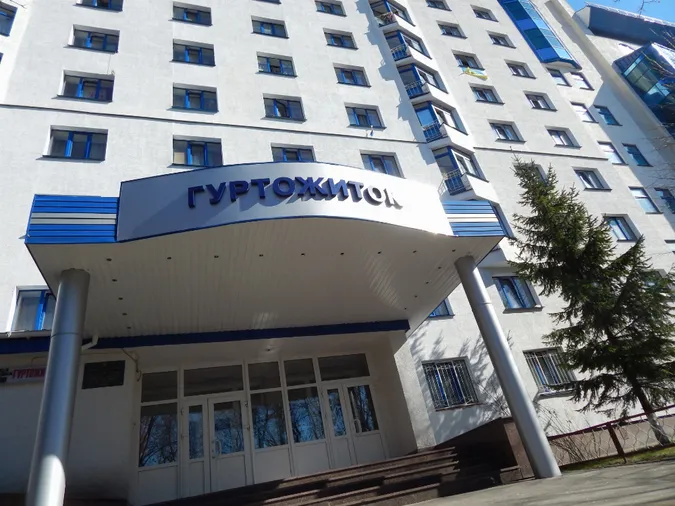 Міносвіти просить виші не обмежувати час доступу в гуртожитки