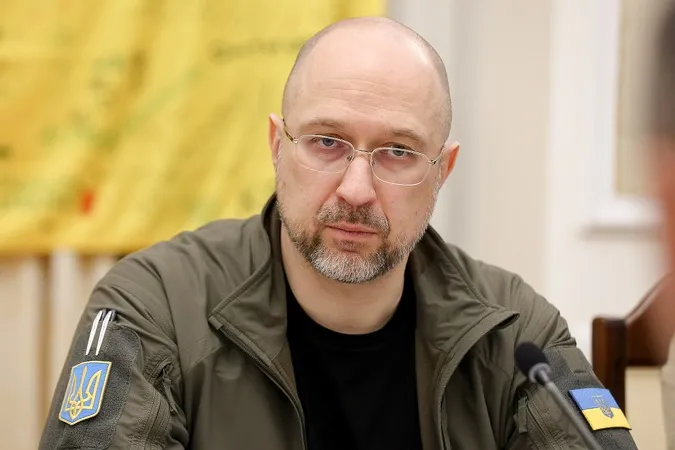 Україна очікує отримати 2,2 млрд доларів від МВФ у понеділок-вівторок, – Шмигаль