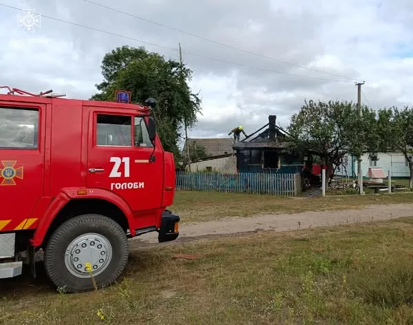 На Ковельщині горіла господарська споруда (фото)