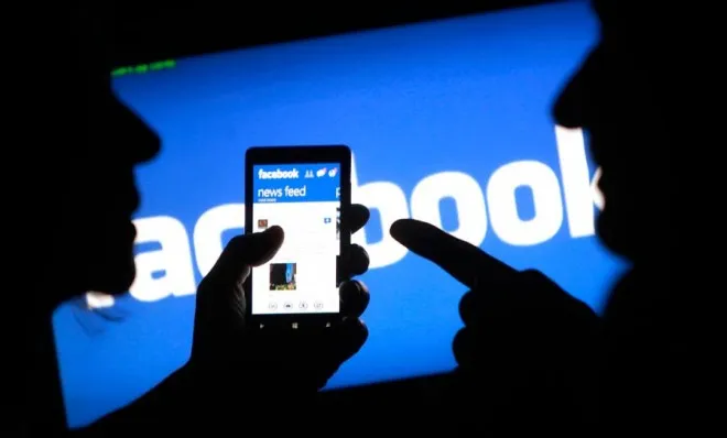 Facebook пом'якшує цензуру