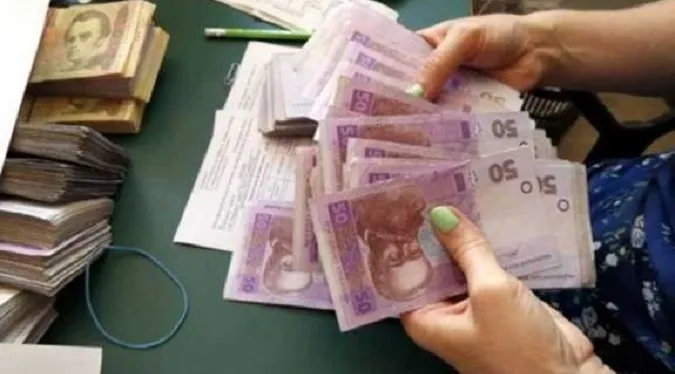 На Волині працівниця «Укрпошти» наживалася на пенсіонерах