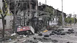 Гайдай: Окупанти закріплюються в районі Лисичанська, місто – у вогні