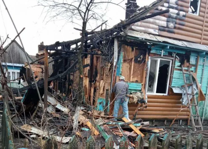 У батьків померлого воїна з Ковельщини Сергія Нестерука згорів будинок (фото)