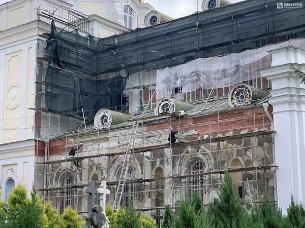 Ремонт храмової споруди
