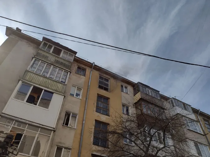 Необережність під час куріння: деталі пожежі в луцькій п’ятиповерхівці (фото)