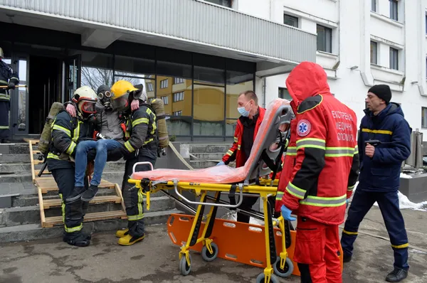 В готелі «Світязь» у Луцьку гасили «пожежу» (фото)