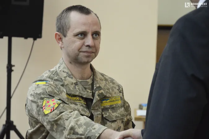 У луцькому «політесі» студентам вручили погони (фото)