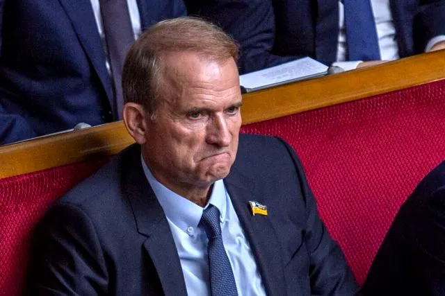 Спікер Верховної Ради розповів, коли медведчука позбавлять мандату