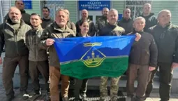 Прапори України з Бахмута і Гостомеля продали на аукціоні в Нью-Йорку за $500 тисяч (фото)