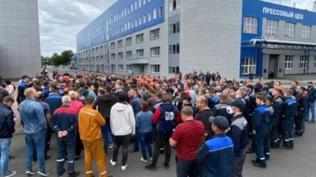 Протести в Білорусі: Ілон Маск запропонував свою допомогу