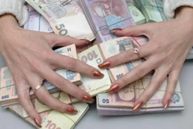 Вказала номер своєї картки:  на Волині посадовиця привласнила 400 тисяч гривень