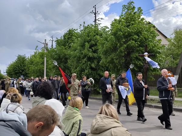 У Луцькому районі попрощалися з Героєм Сергієм Стернічуком (фото)