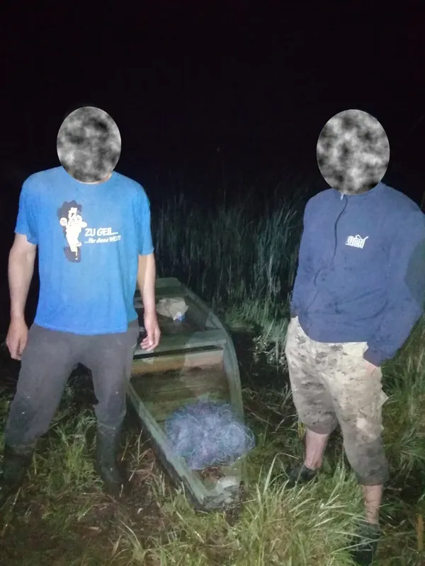 За тиждень з водойм Волині дістали десятки рибальських сіток (фото)