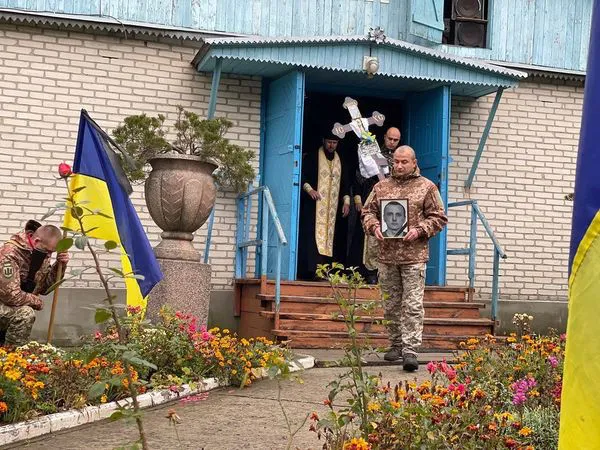 У Нововолинську провели в останню путь Андрія Кушнерука (фото)