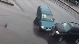 У Луцьку на перехресті чотирьох вулиць потрощилися легковики (відео)