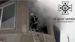 Пожежа у житловому будинку: на Волині з вогню витягли 3 дітей та маму (фото)
