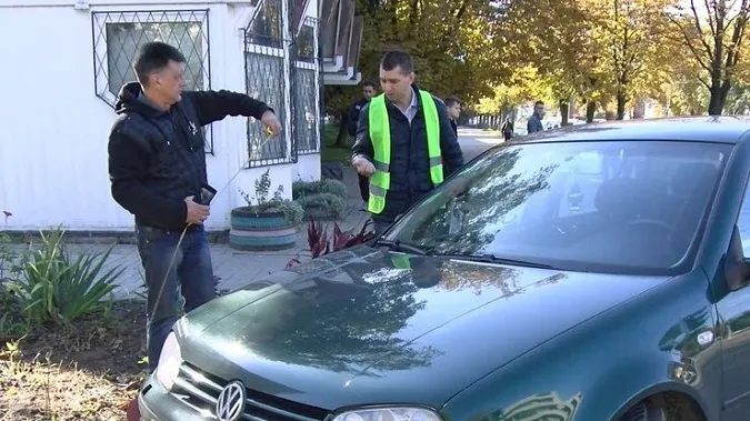Встановили особу водійки, яка спричинила аварію на зупинці у Луцьку (фото)