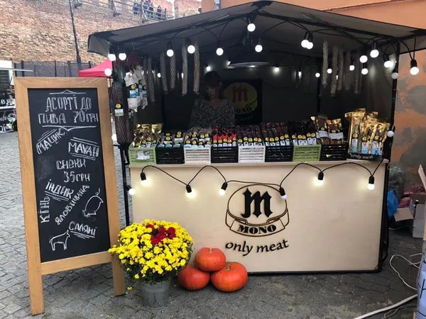 Кольорові пельмені, восьминоги та фруктові чіпси: що готує Lutsk Food Fest