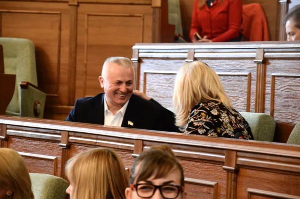 ...а потім розповідає про скоєне колезі з УКРОПУ...
