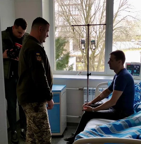 Працівник ТЦК, якого в Нововолинську чоловік вдарив ножем, раніше воював