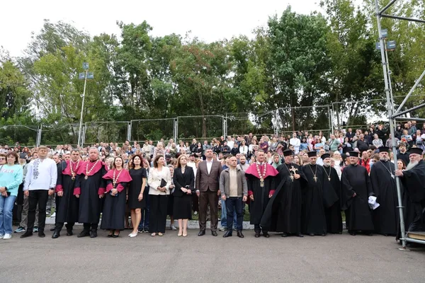 У Луцьку посвятили в студенти понад 3,4 тисячі першокурсників ВНУ (фото)