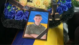 У Городищі попрощалися з Іваном Зелінським: священник, що вінчав, провів і в останню путь (фото)