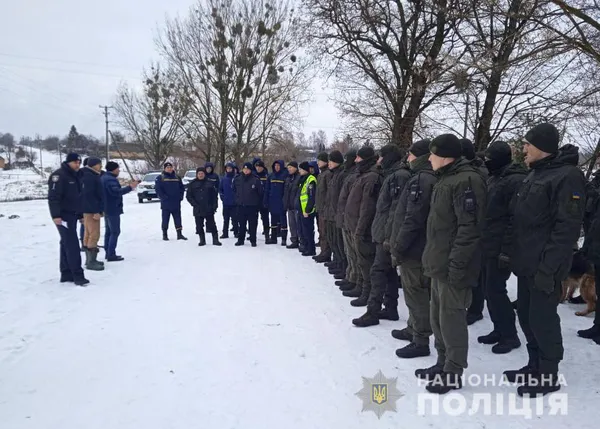 Шукають усюди: на Волині тривають пошуки зниклого 70-річного чоловіка (фото)