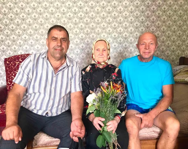 Четверо онуків і четверо правнуків: жительку Волині привітали з поважною датою (фото)