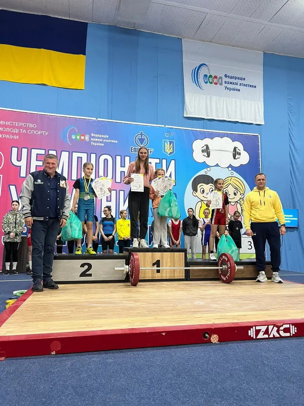 Юна волинянка – чемпіонка України з важкої атлетики (фото)