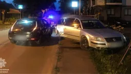 У Луцьку п'яний керманич без прав влупив автівку (фото)