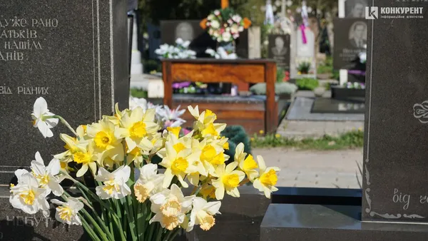 «У Бога всі живі, у нього немає мертвих»: як лучани проводять поминальну неділю (фото)