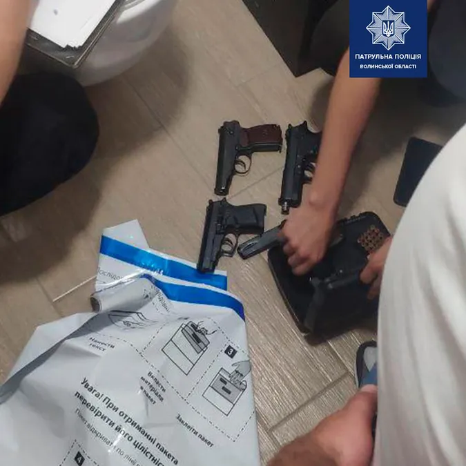 Виклик про домашнє насильство: у квартирі лучанина знайшли вогнепальну зброю (фото)