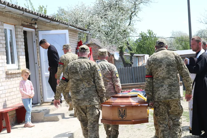 Чекали три з половиною роки: на Волині попрощалися з воїном Володимиром Забродоцьким (фото)