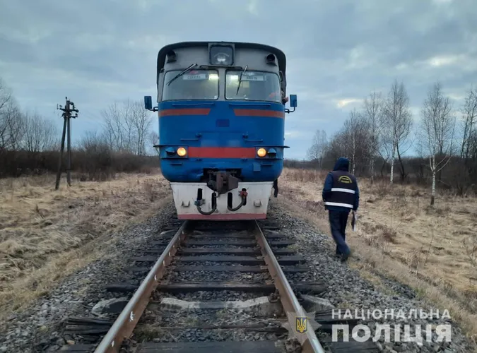 На Волині поїзд наїхав на чоловіка: він загинув на місці (фото)