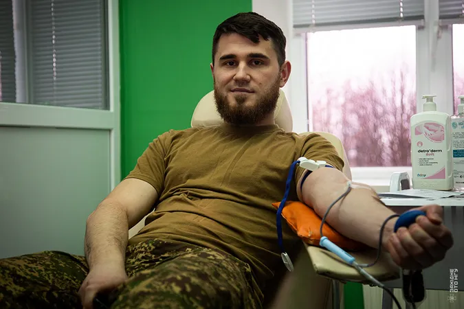 Донорство, що рятує життя: волинські нацгвардійці долучилися до здачі крові (фото)