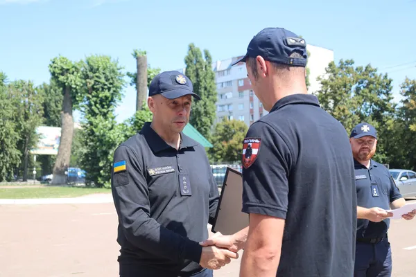 Волинським саперам вручили подяки за розмінування Чернігівщини