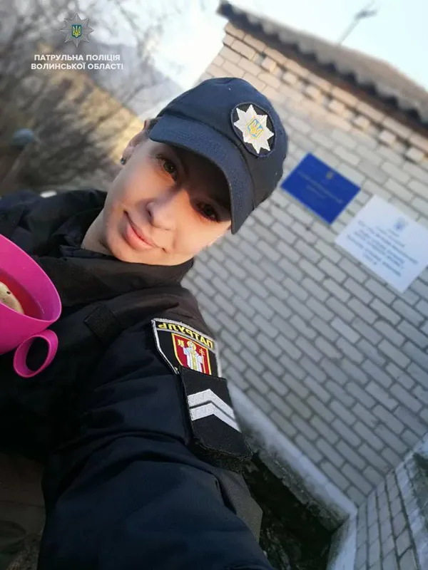 Що робить поліція на виборчих дільницях (фото)