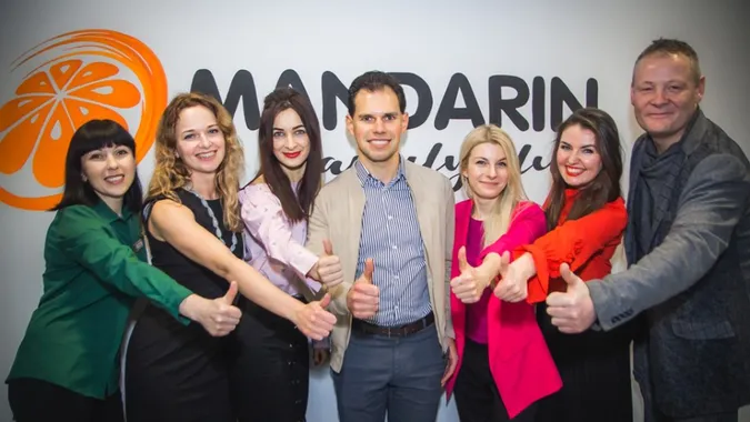Мовна школа «Mandarin Family Club», що у «Промені», запрошує на День народження*