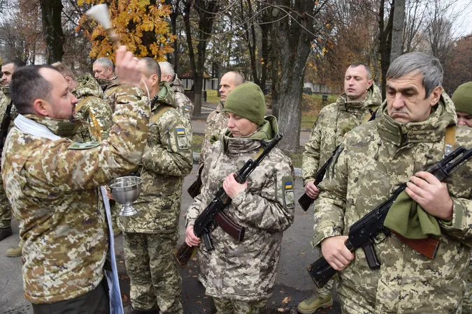 Мати п'ятьох дітей з Волині пішла у прикордонниці у пам'ять про загиблого племінника