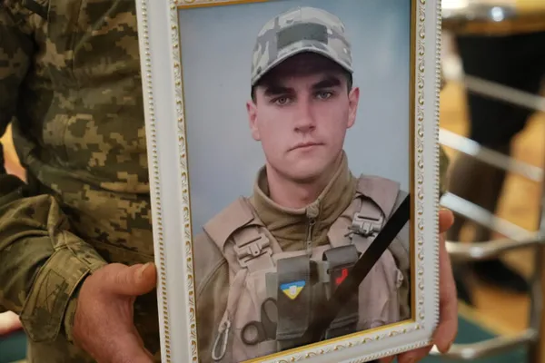 У Луцьку Бориса Кулеша, Віталія Сардачука та Віталія Чубелюка провели в останню дорогу (фото)