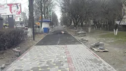 У Луцьку облаштовують пішохідну зону з велодоріжкою (фото)