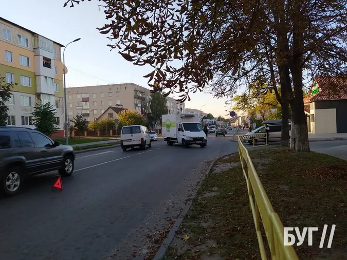 Seat в «м'ясо»: у Володимирі біля дитсадка сталася ДТП (фото)