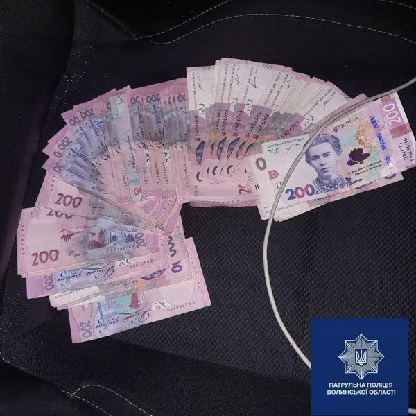 У Луцьку серед ночі з цистерни зливали зелену речовину з їдким запахом (фото, відео)