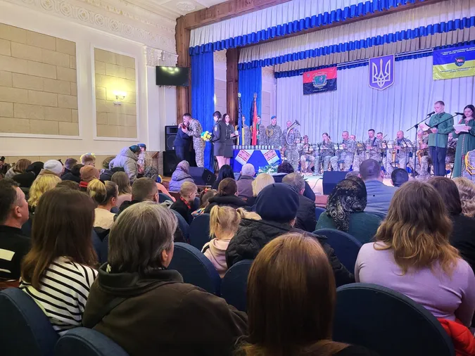 У Ковелі воїни 14-ї ОМБр вручили пам’ятні відзнаки сім’ям загиблих побратимів (фото)