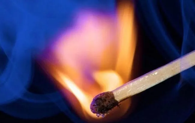 Чоловік підпалив себе у центрі Луцька (відео 18+)