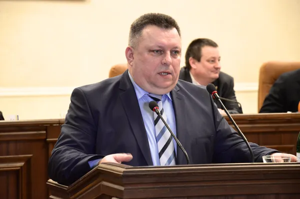 ...Бюджет прийняли  без доповіді директора департаменту фінасів Ігоря Никитюка.