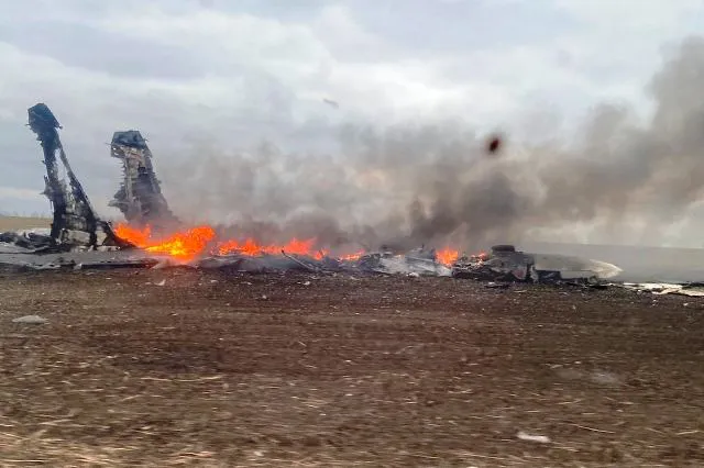 Над Очаковом збили ворожого літака, пілотів взяли в полон