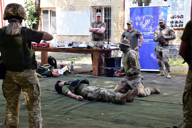 Бойові медики провели тренінг волинським прикордонникам (фото)