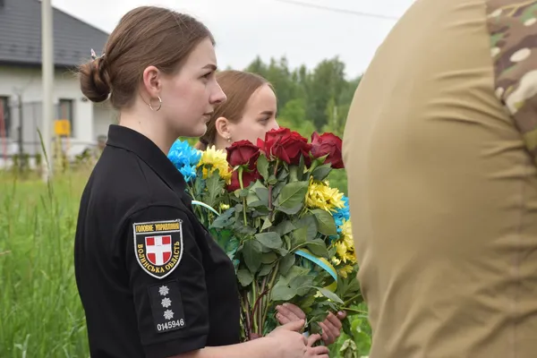 На Волині попрощалися із загиблим поліцейським-вибухотехніком Віктором Масюком (фото)
