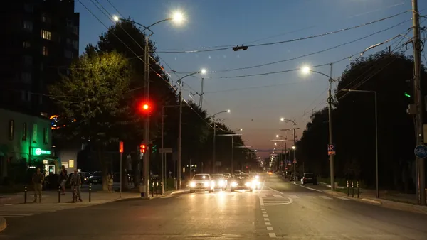 Вечір на Волі. Вечірній проспект на фото